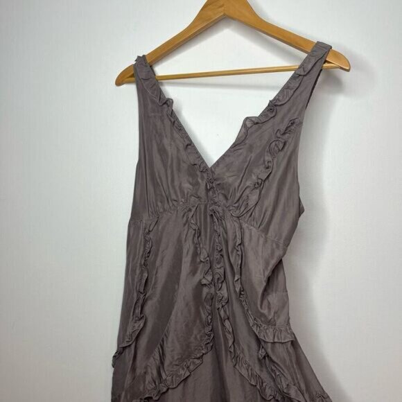 Ilse Jacobsen Hornbaek Women's Ruffle V-Neck Sleeveless Silk Dress Gray Size 38 - Picture 2 of 10